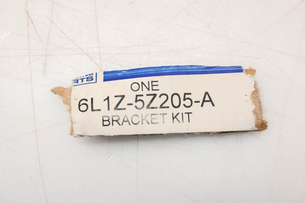 New OEM Ford 6L1Z-5Z205-A AC Compressor Bracket Assembly Kit NOS