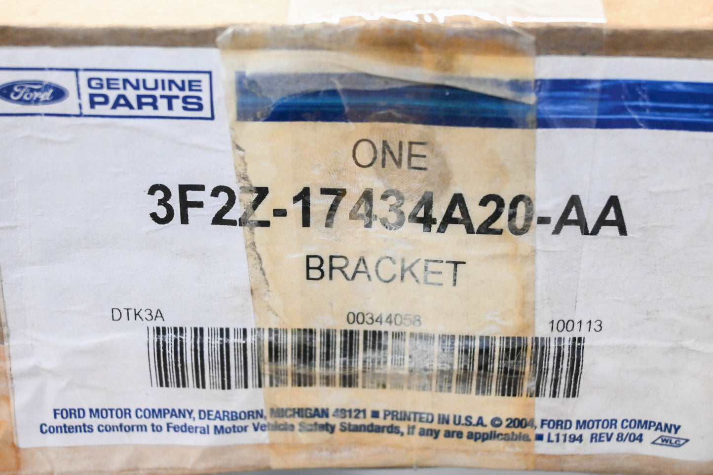 New OEM Ford 3F2Z-17434A20-AA License Plate Bracket NOS