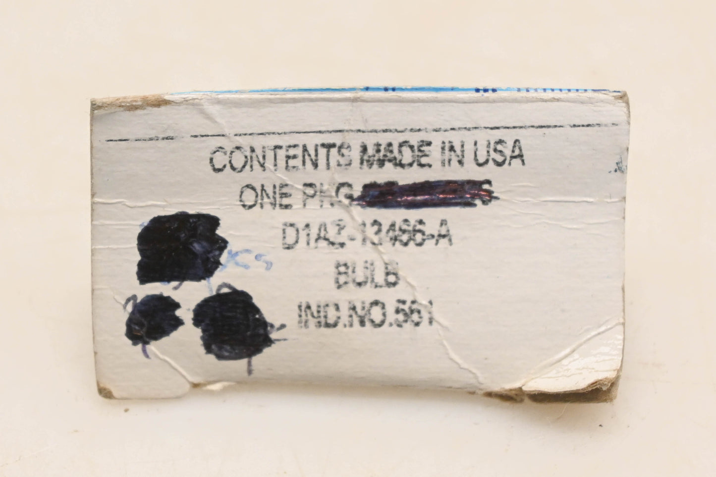 New OEM Ford D1AZ-13466-A Bulbs Qty 2 NOS