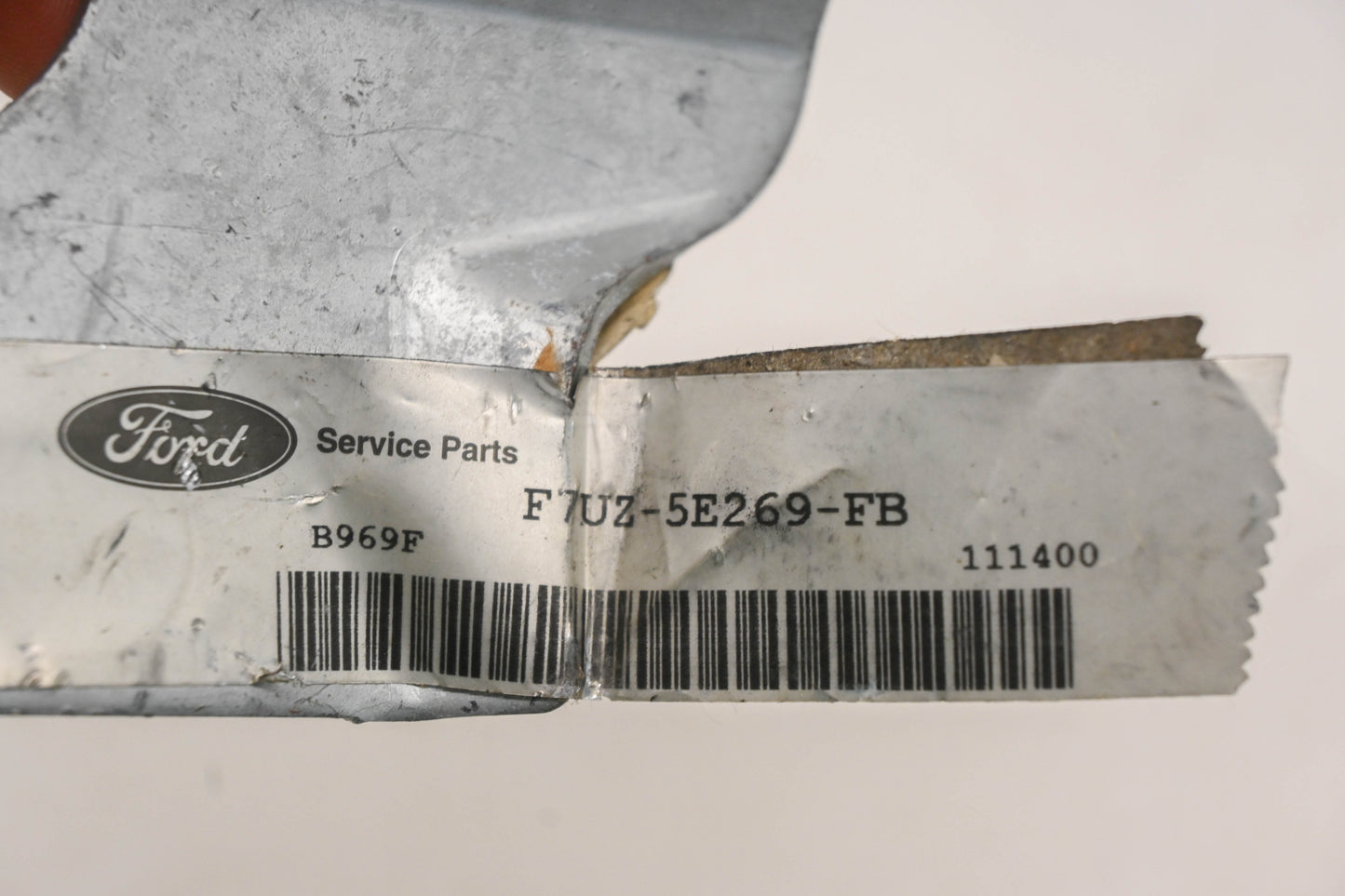New OEM Ford F7UZ-5E269-FB Exhaust Hanger Bracket NOS
