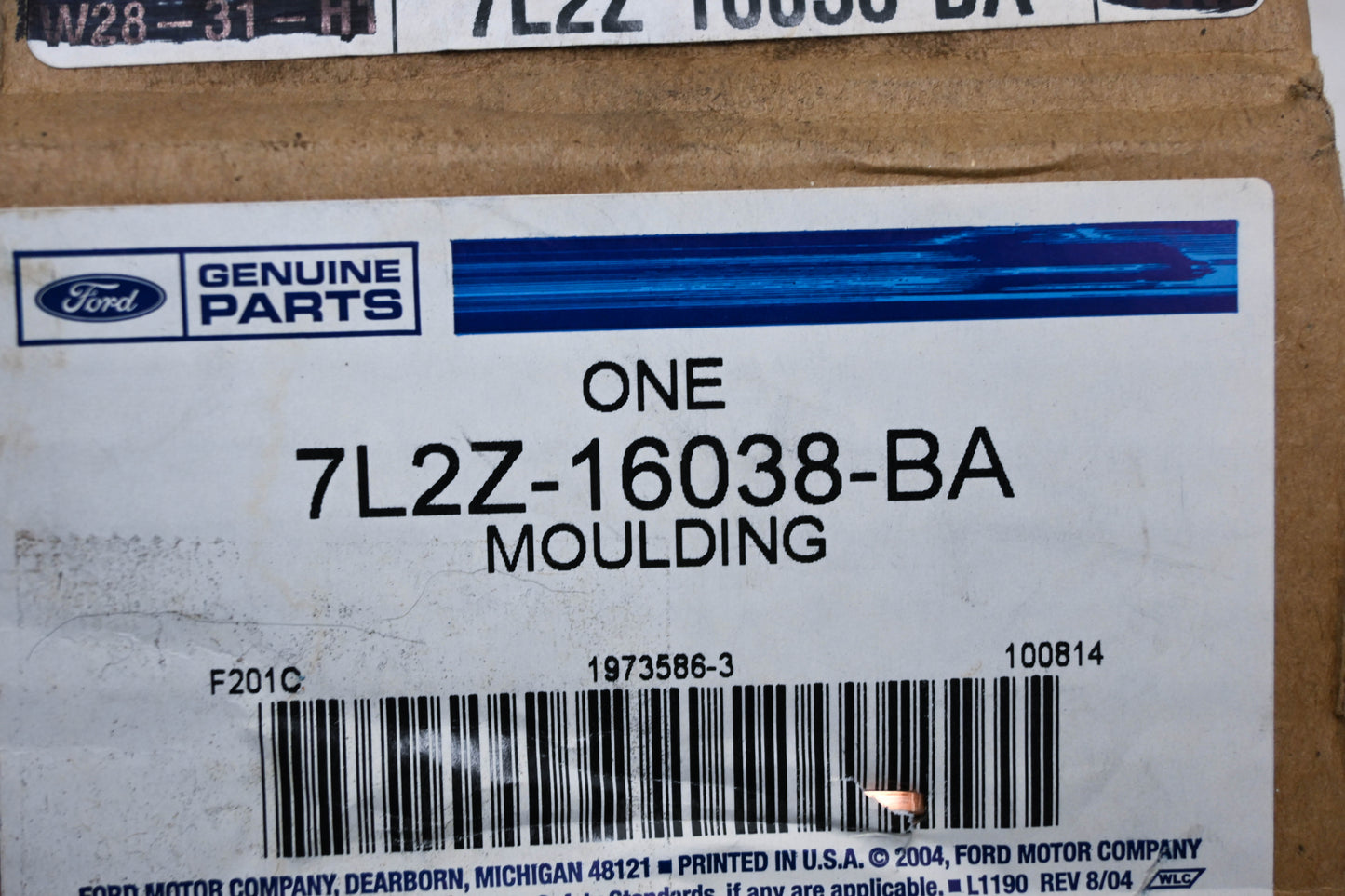 New OEM Ford 7L2Z-16038-BA Bumper Bar Moulding NOS