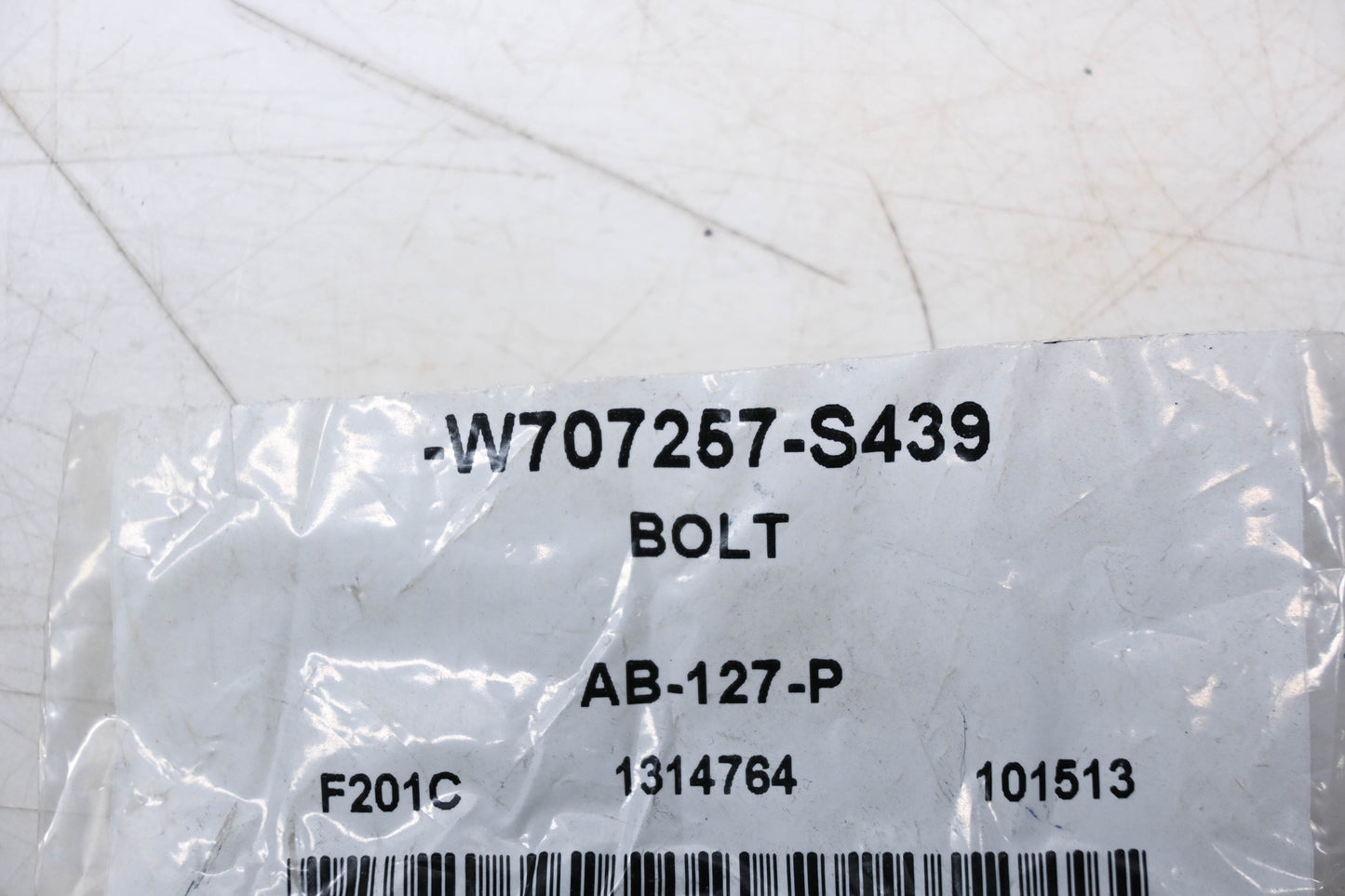 New OEM Ford W707257-S439 Bolt NOS