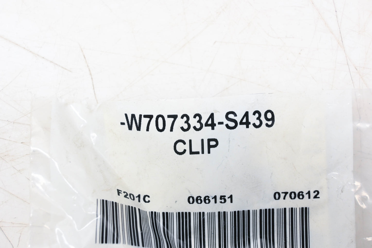 New OEM Ford W707334-S439 Hose Clip NOS