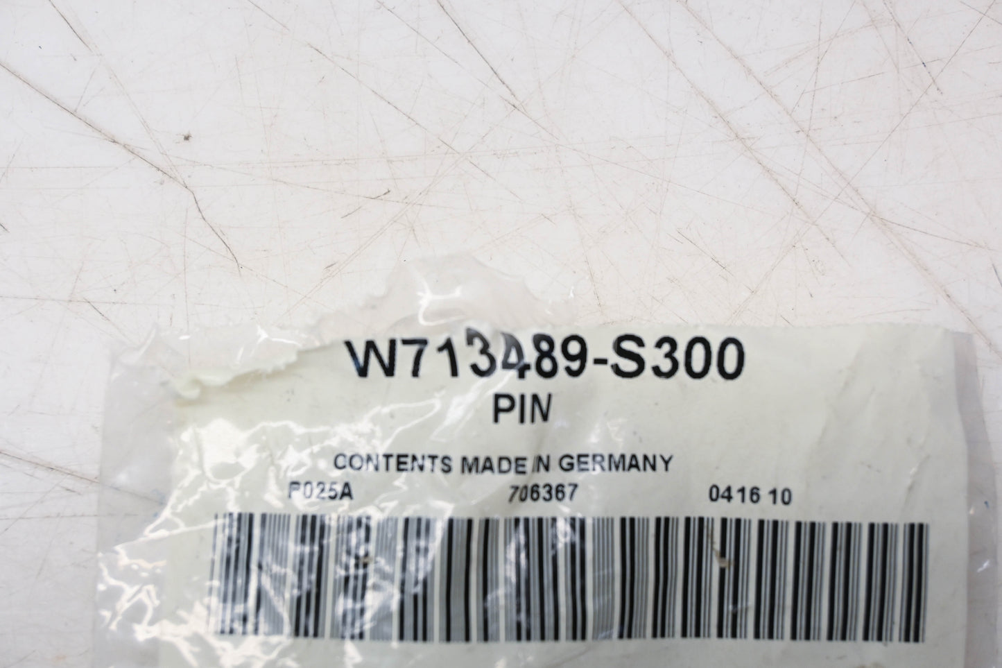 New OEM Ford W713489-S300 Spoiler Clip NOS
