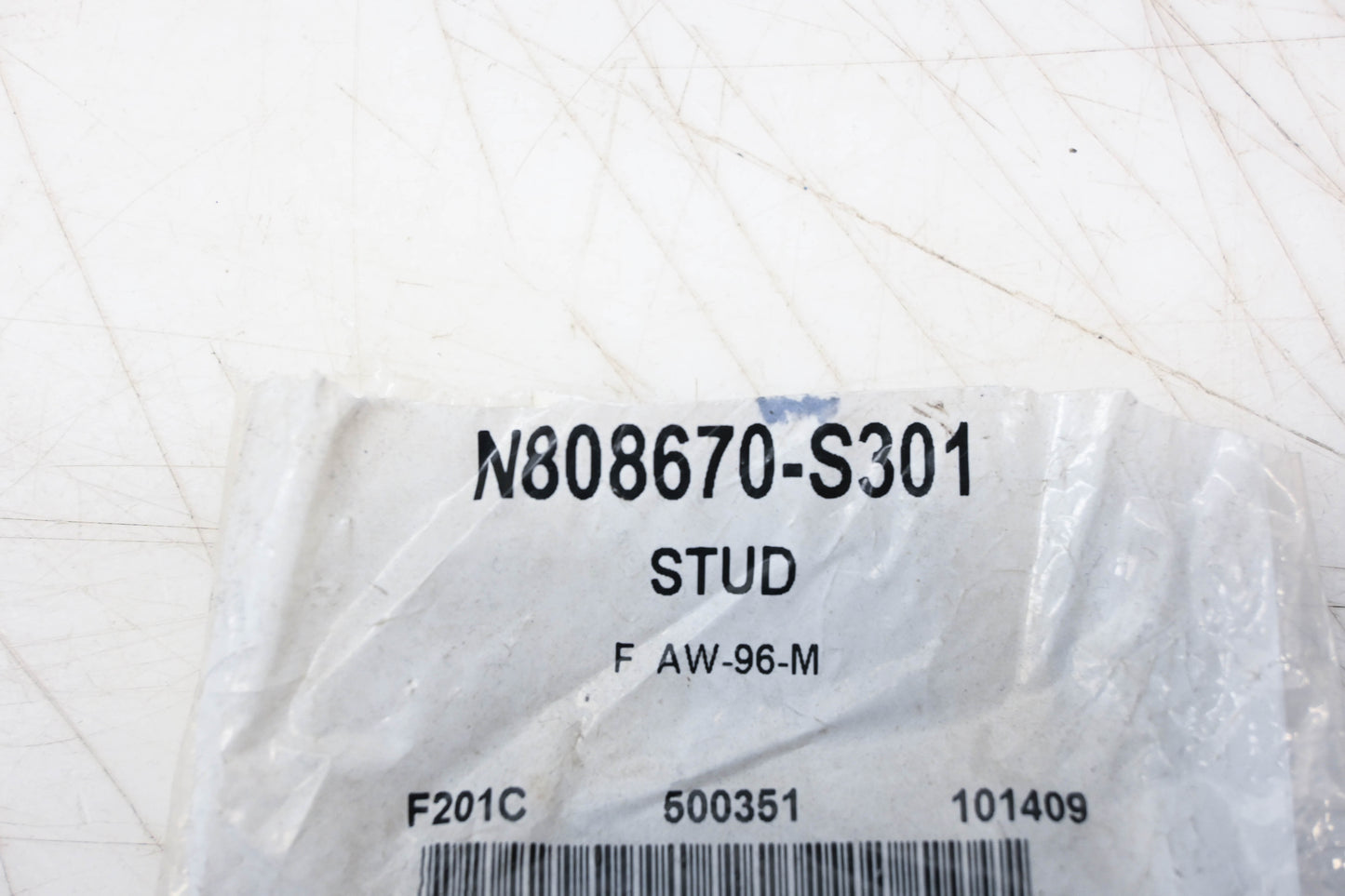 New OEM Ford N808670-S301 Stud NOS