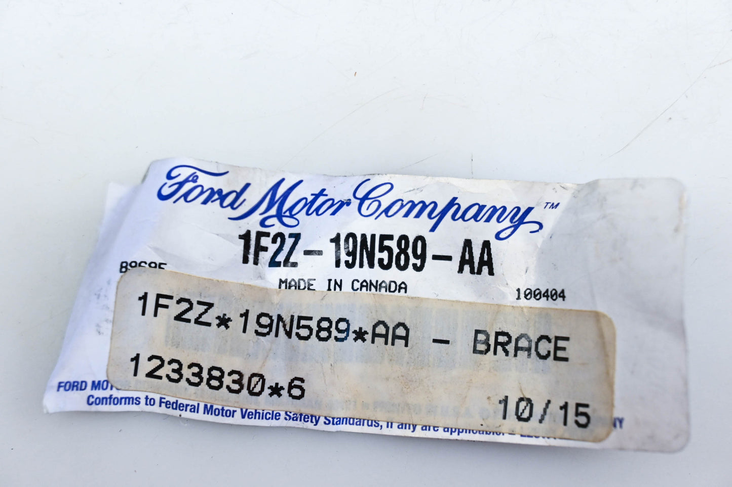 New OEM Ford 1F2Z-19N589-AA, 1F2E-19N589-AB Air Conditioning Compressor Mount Bracket NOS