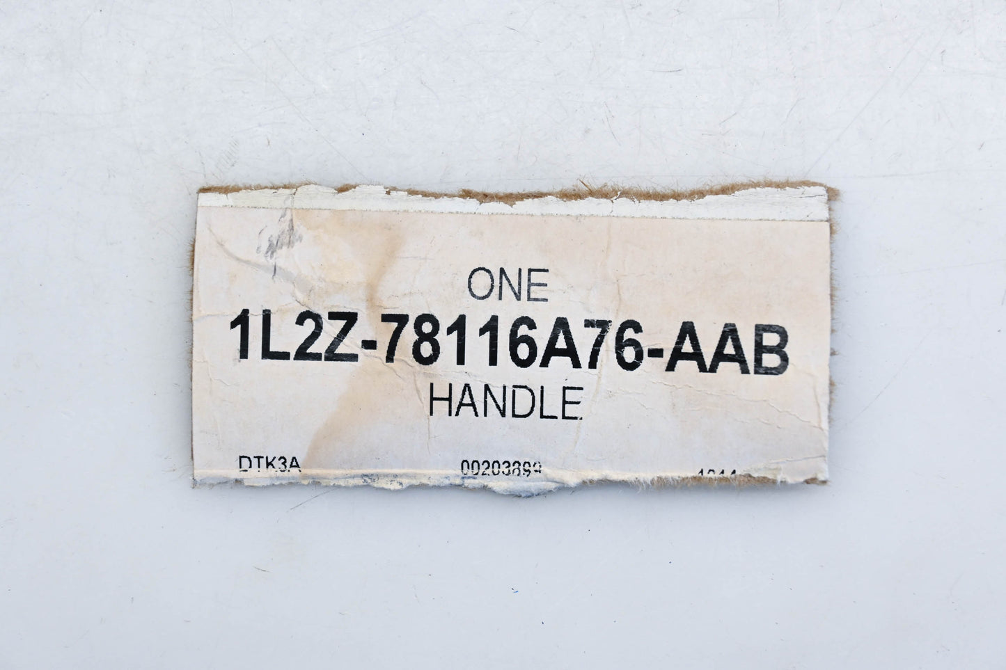 New OEM Ford 1L2Z-78116A76-AAB, 3L24-78116A76-AB Cargo Floor Handle Latch Assembly NOS