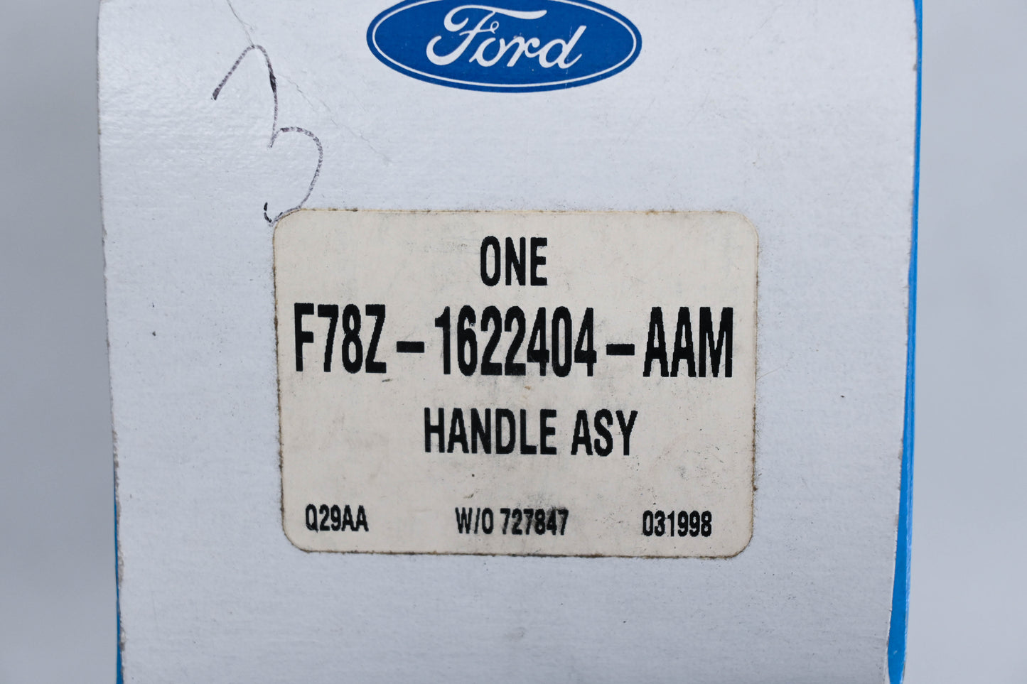 New OEM Ford F78Z-1622404-AAM, F78B-1E22400 Front Right Door Handle NOS