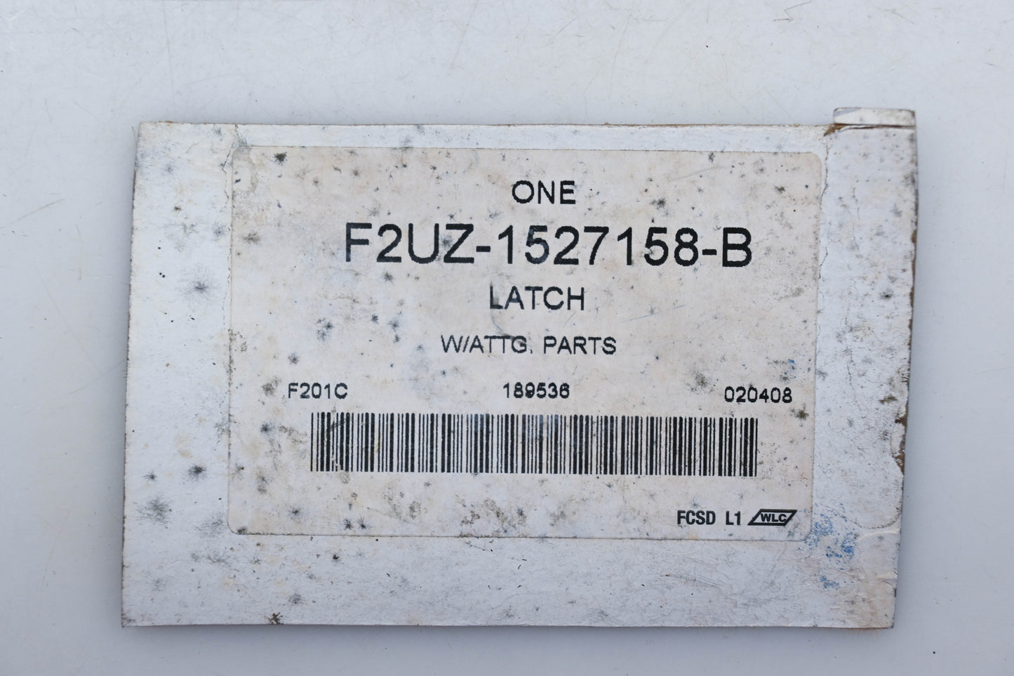 New OEM Ford F2UZ-1527158-B, F27B-98303A24-AA Econoline Rear Quarter Glass Latch Kit NOS
