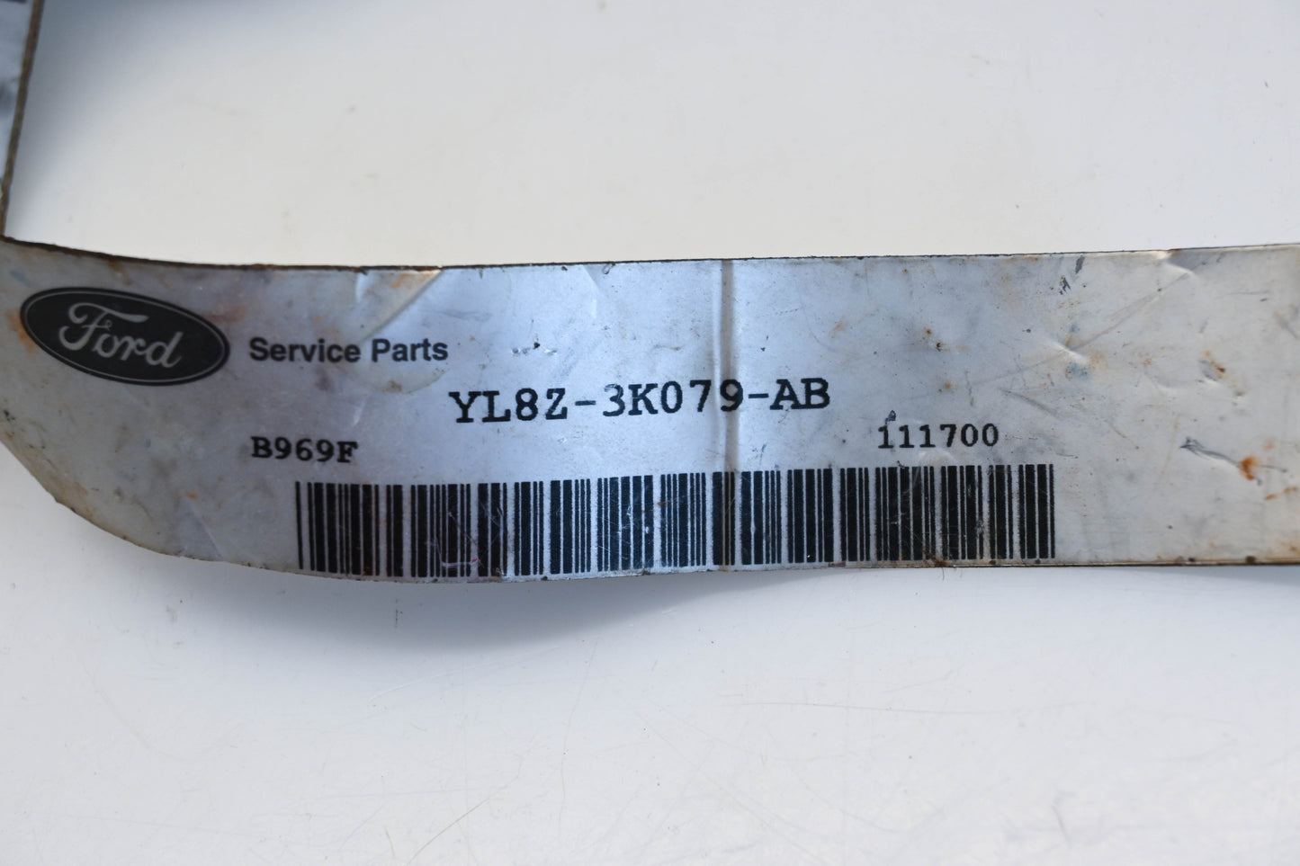 New OEM Ford YL8Z-3K079-AB, 9L8Z-3K079-B Right Plate NOS