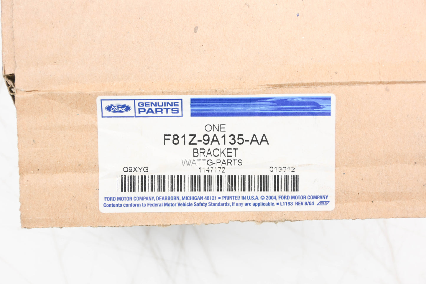 New OEM Ford F81Z-9A135-AA Bracket Kit NOS