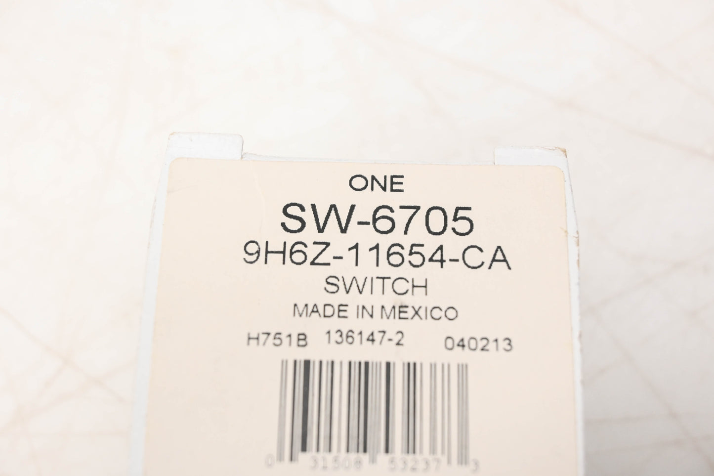 New OEM Ford SW-6705, 9H6Z-11654-CA Headlight Switch Assembly NOS
