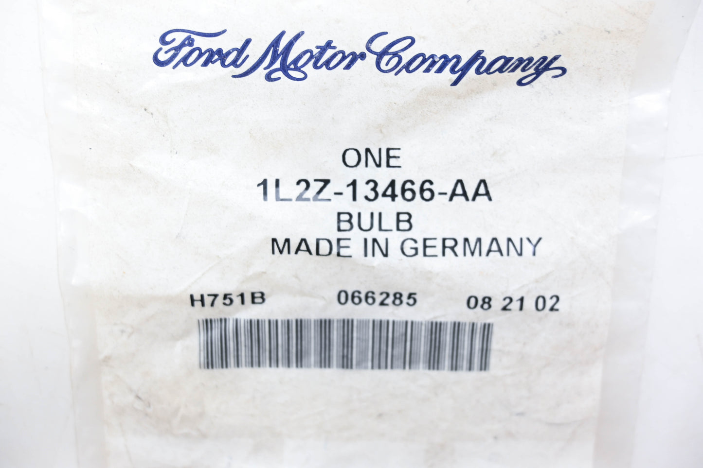 New OEM Ford 1L2Z-13466-AA Bulb NOS