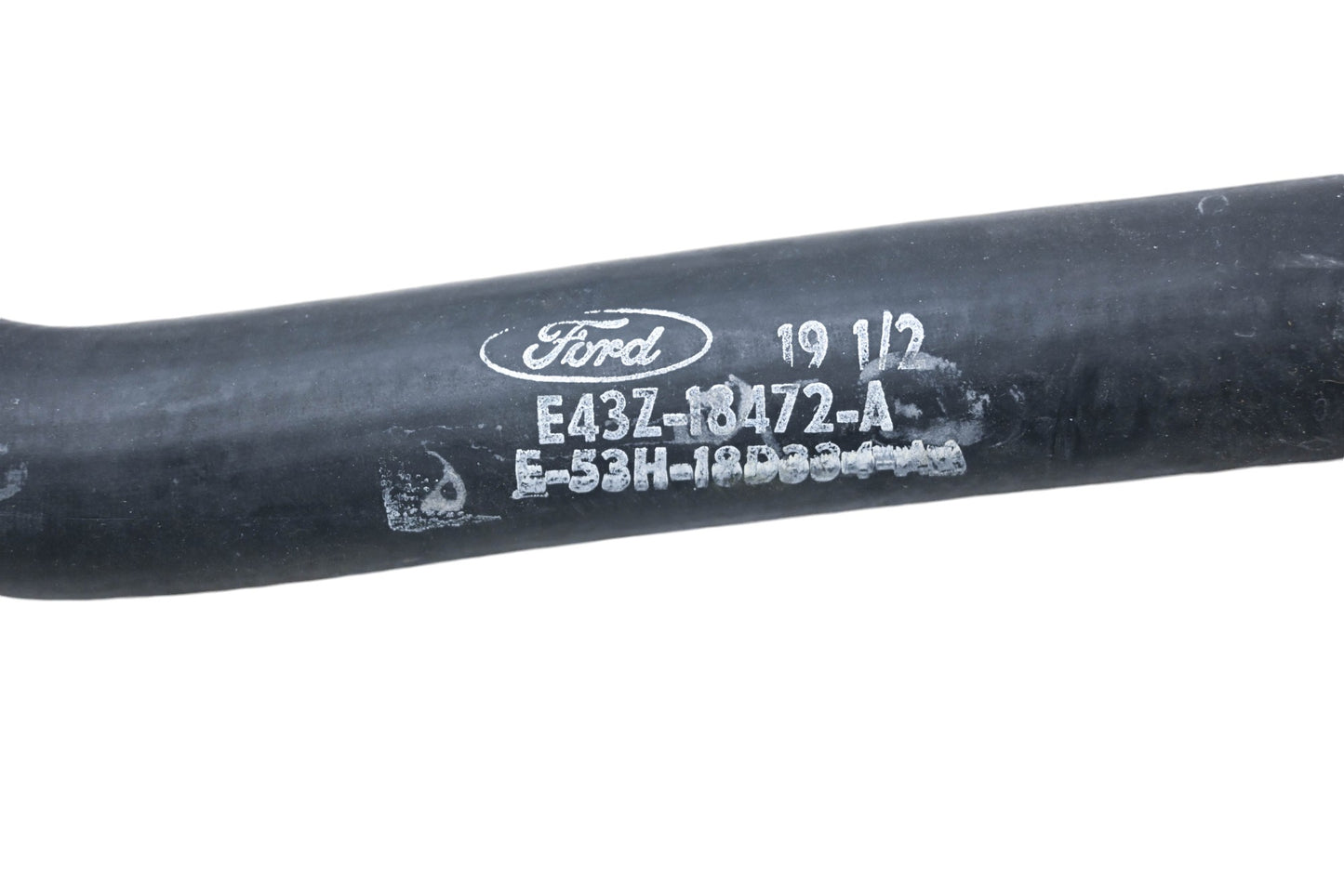 New OEM Ford E43Z-18472-A, E53H-18D3334-AA Heater Water Hose NOS