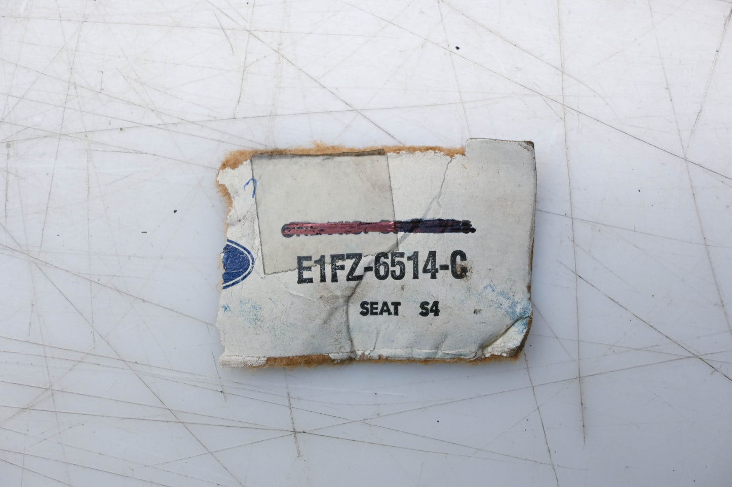 New OEM Ford E1FZ-6514-C Lower Valve Spring Retainers/ Seats Qty 2 NOS