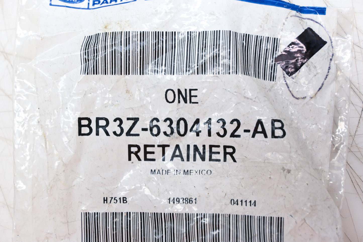 New OEM Ford BR3Z-6304132-AB Sun Visor Retainer Assembly NOS