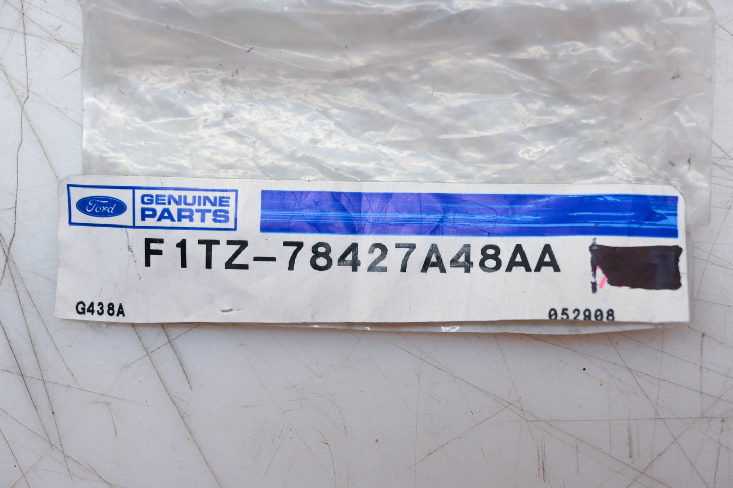 New OEM Ford F1TZ-78427A48-AA Lower Cylinder Bracket NOS