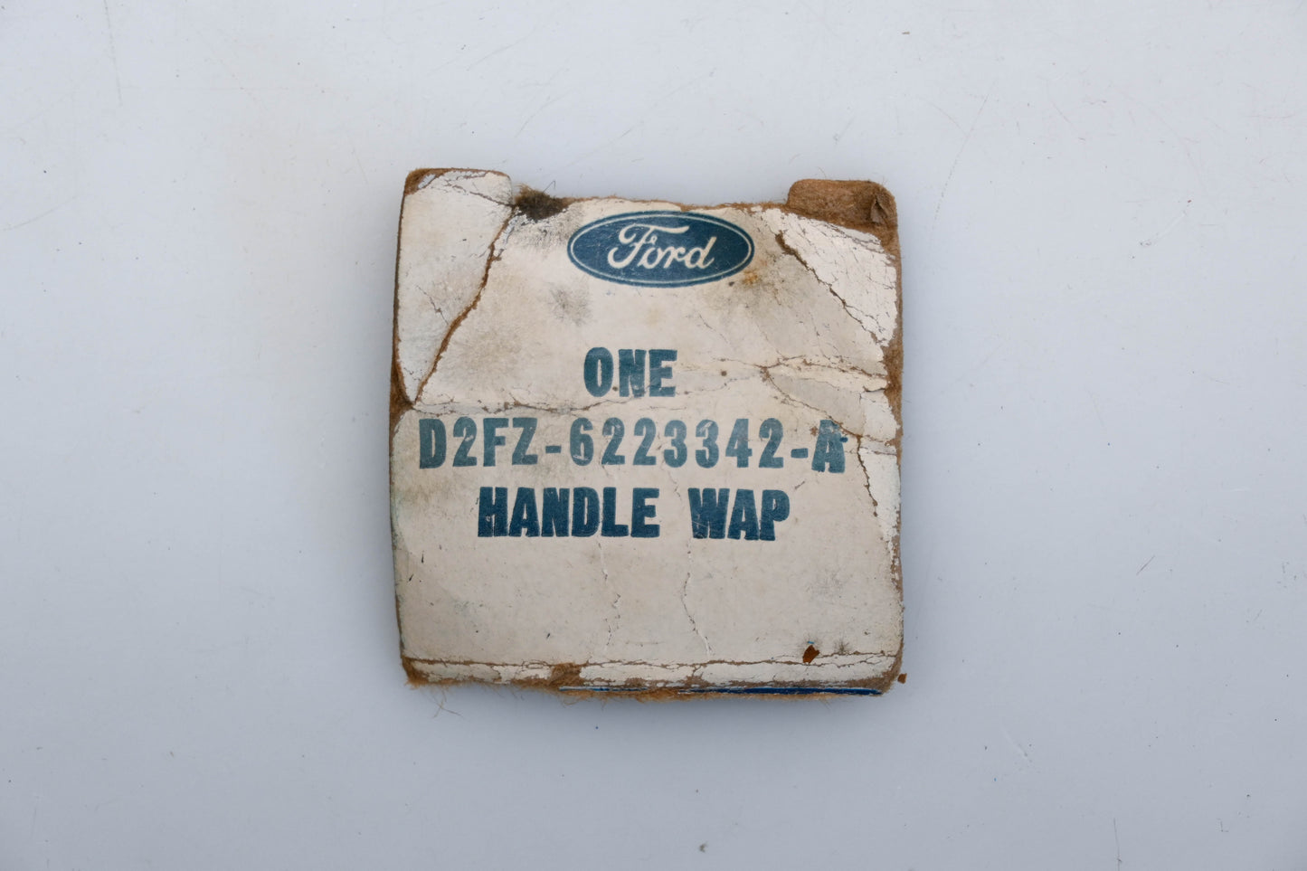 New OEM Ford D2FZ-6223342-A, D6EB-6223342-AA Window Crank Handle Assembly NOS