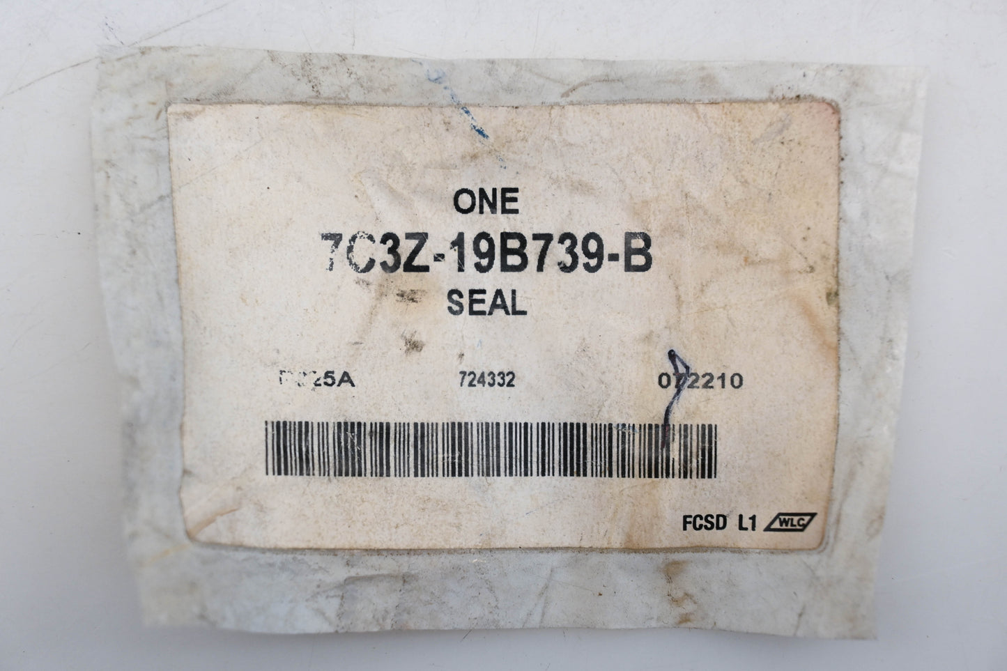 New OEM Ford 7C3Z-19B739-B HVAC Seal NOS