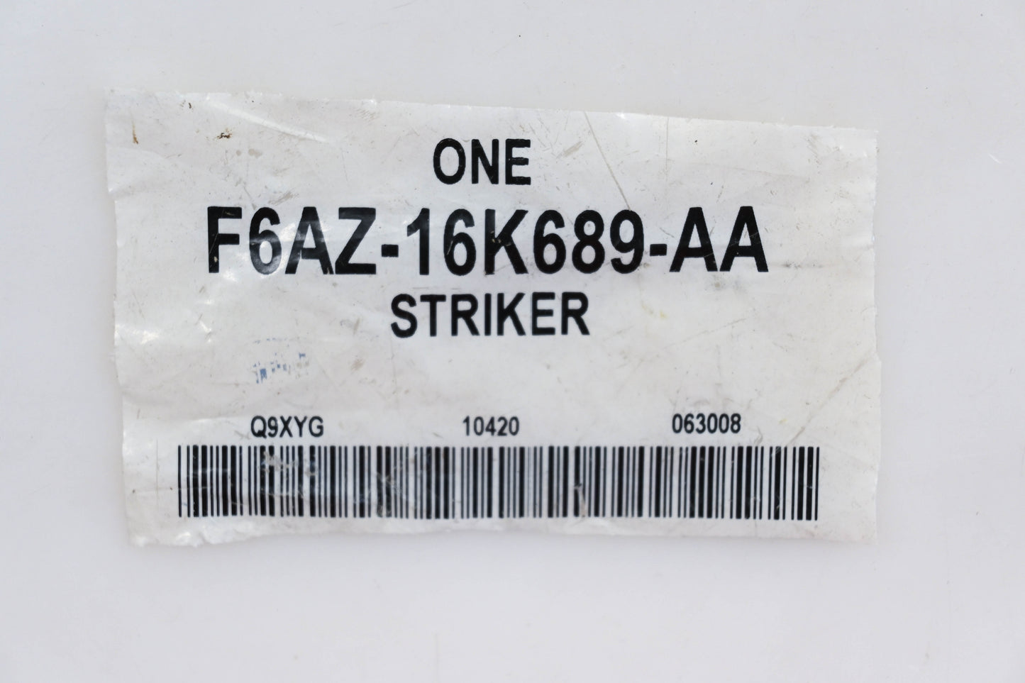 New OEM Ford F6AZ-16K689-AA 93-94 Crown Victoria Hood Latch Striker Kit NOS