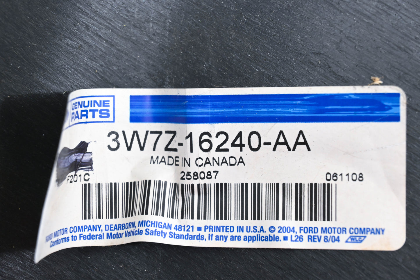 New OEM Ford 3W7Z-16240-AA Front Right Fender Liner NOS