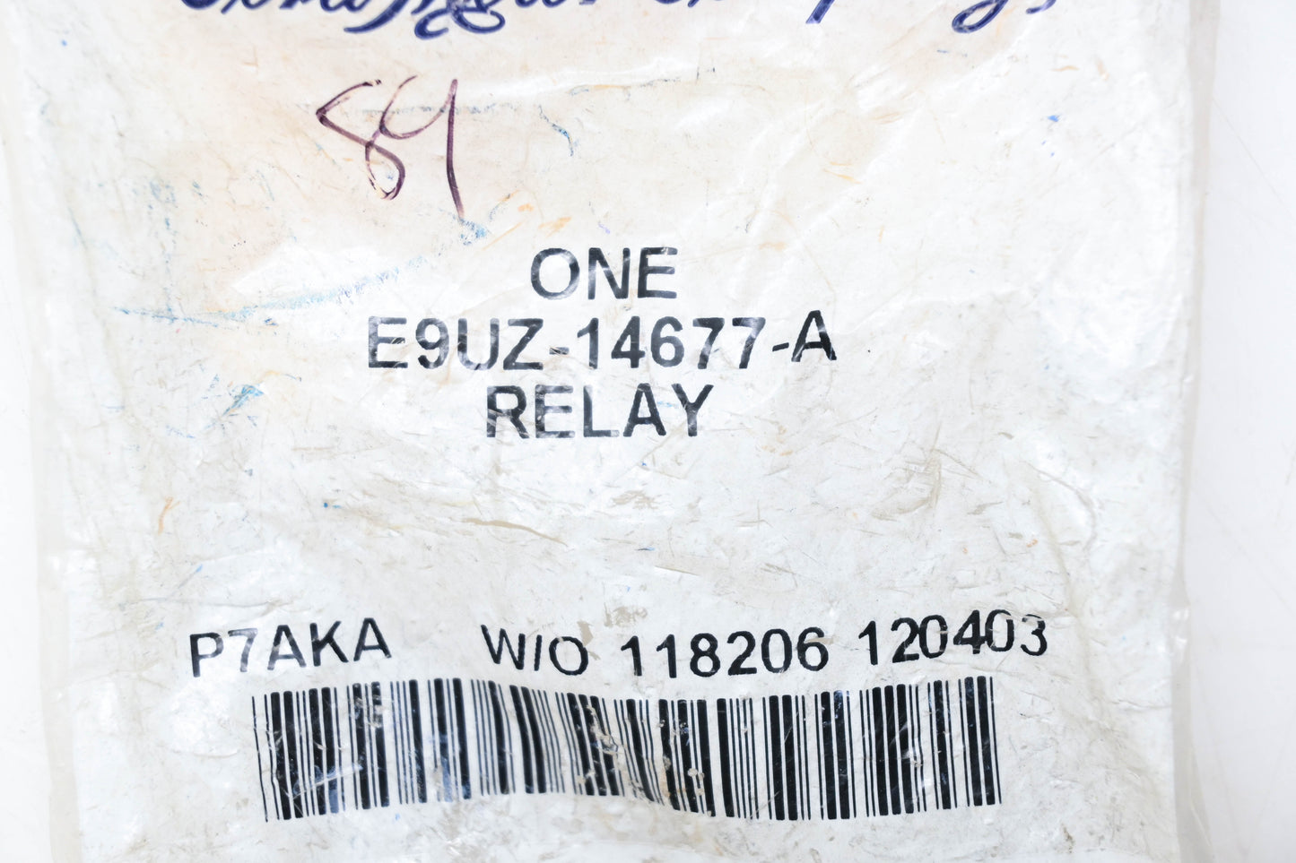 New OEM Ford E9UZ-14677-A Accessory Safety Relay NOS