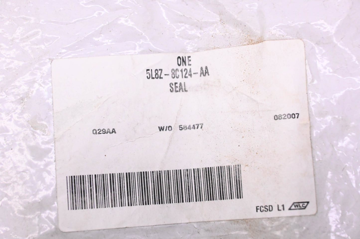 New OEM Ford 5L8Z-8C124-AA Radiator Mounting Seal NOS