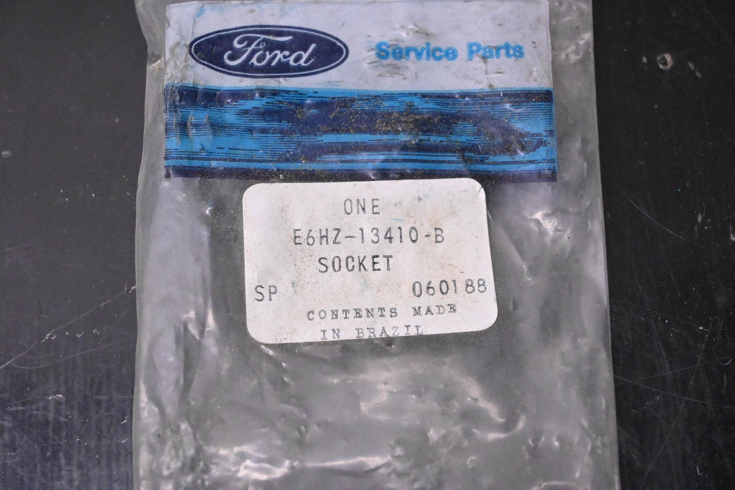 New OEM Ford E6HZ-13410-B Socket & Wiring Assembly NOS