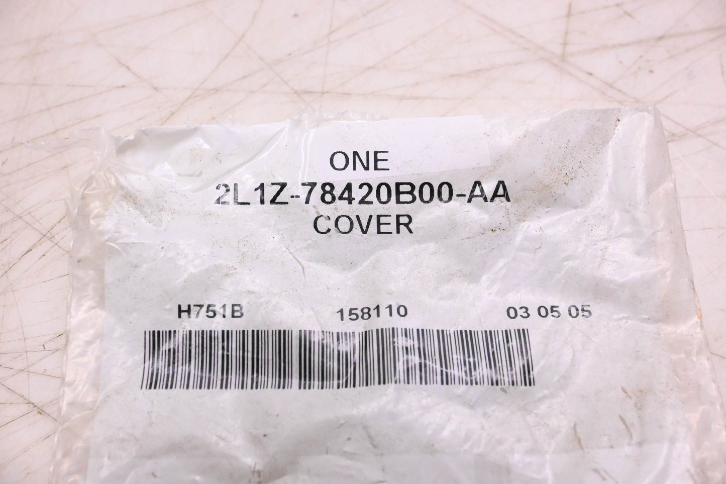 New OEM Ford 2L1Z-78420B00-AA Back Window Glass Hinge Cover NOS