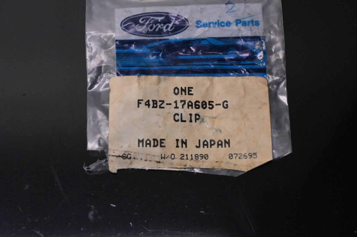 New OEM Ford F4BZ-17A605-G Clip NOS