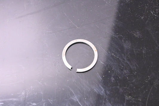New OEM Ford E8TZ-7030-K Thrust Washer Retaining Ring NOS