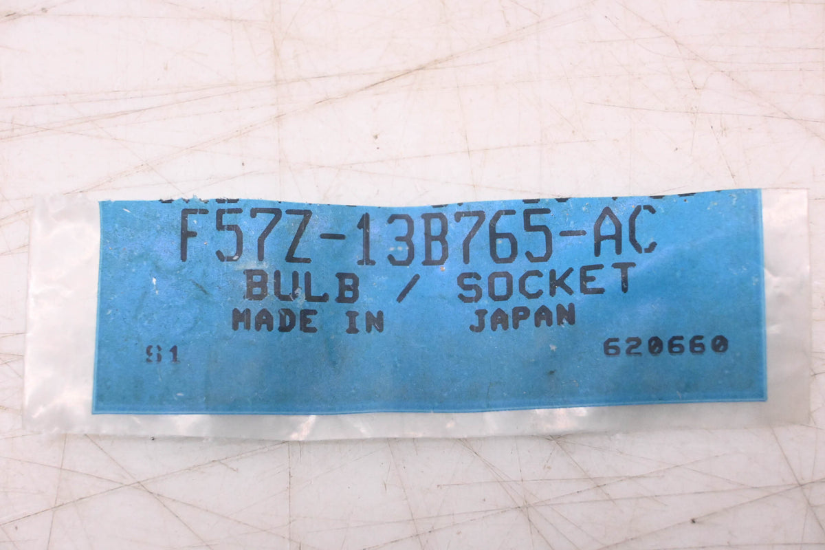 New OEM Ford F57Z-13B765-AC Instrument Panel Lamp Bulb & Socket Assembly NOS