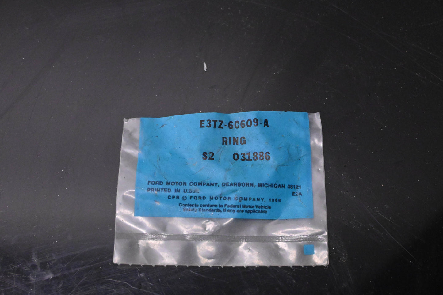 New OEM Ford E3TZ-6C609-A Crank Vent Tube Retainer NOS