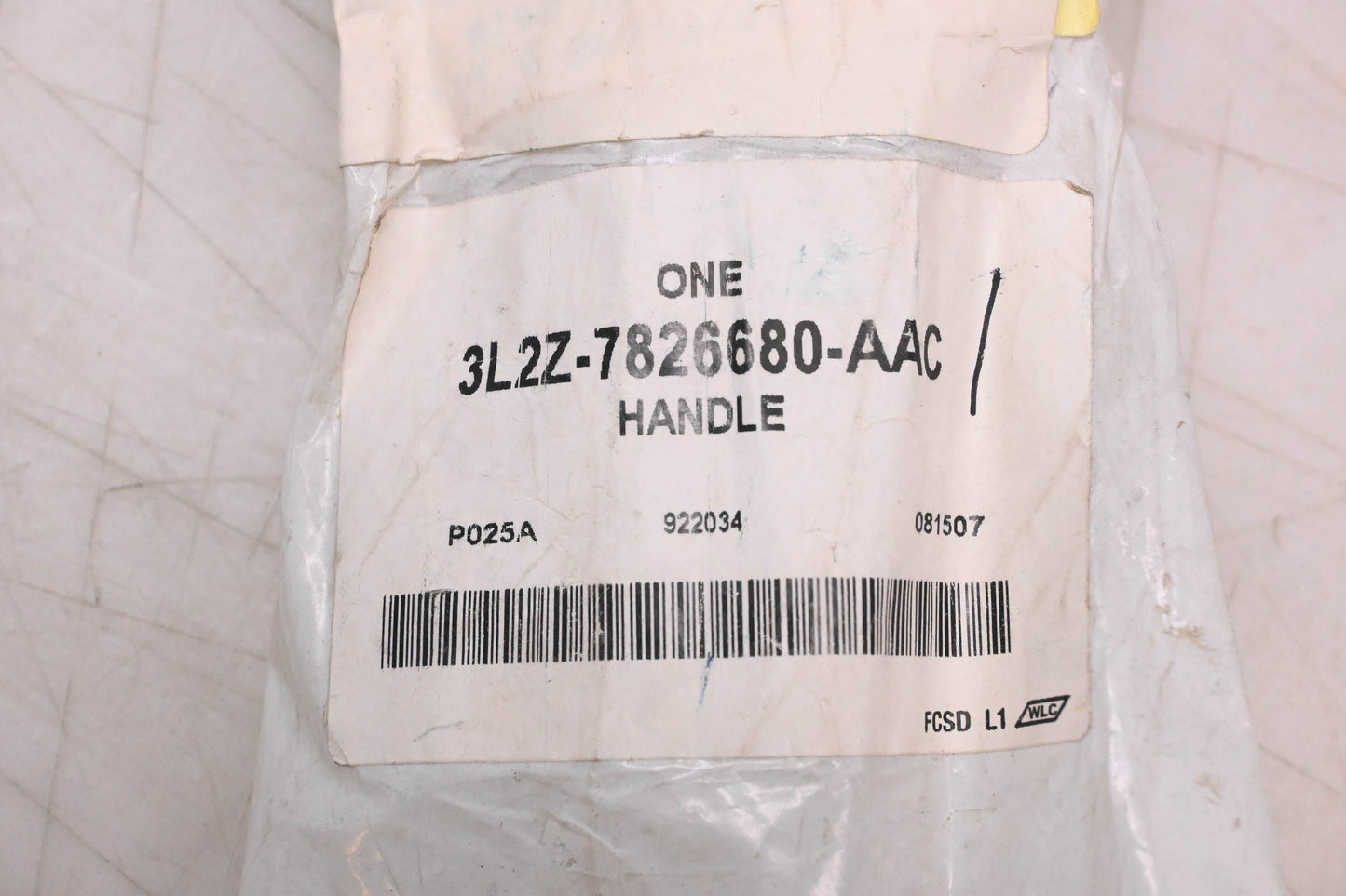 New OEM Ford 3L2Z-7826680-AAC Trac Door Handle NOS