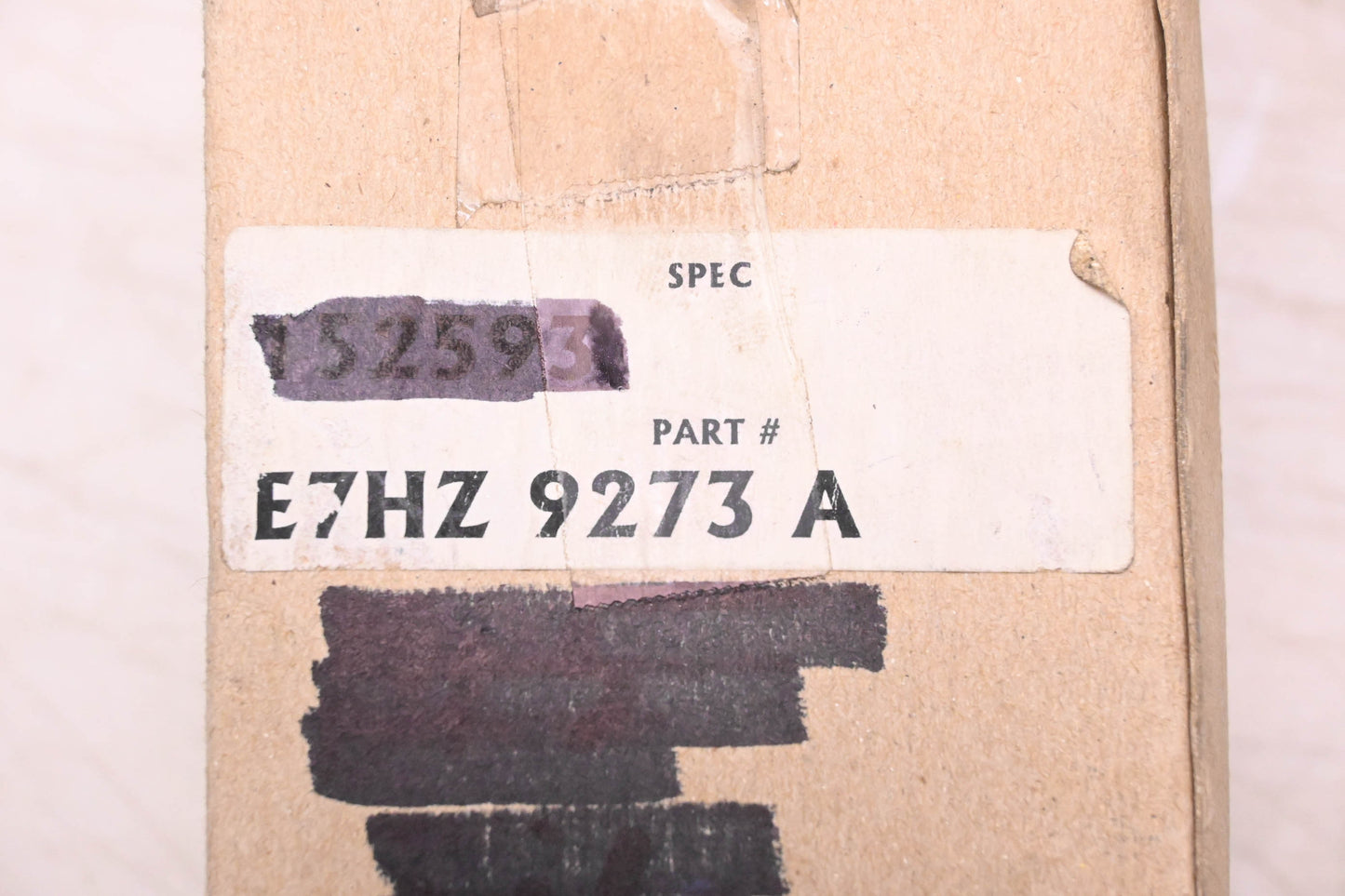 New OEM Ford E7HZ-9273-A Oil Pressure Gauge Indicator Assembly NOS