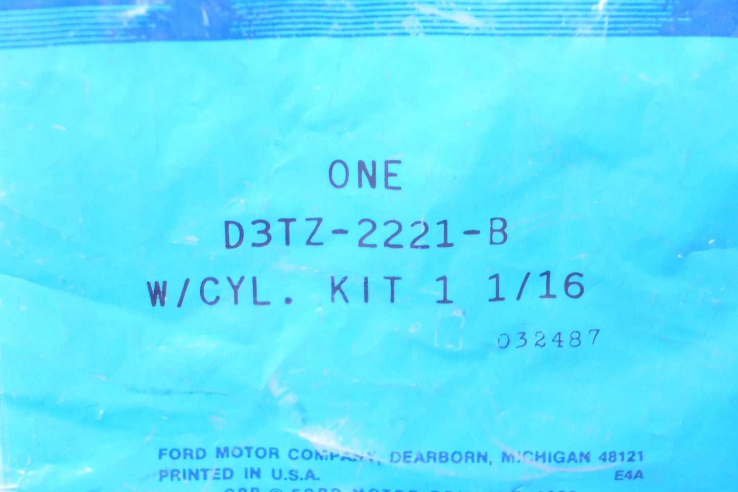 New OEM Ford D3TZ-2221-B Cylinder Repair Kit NOS