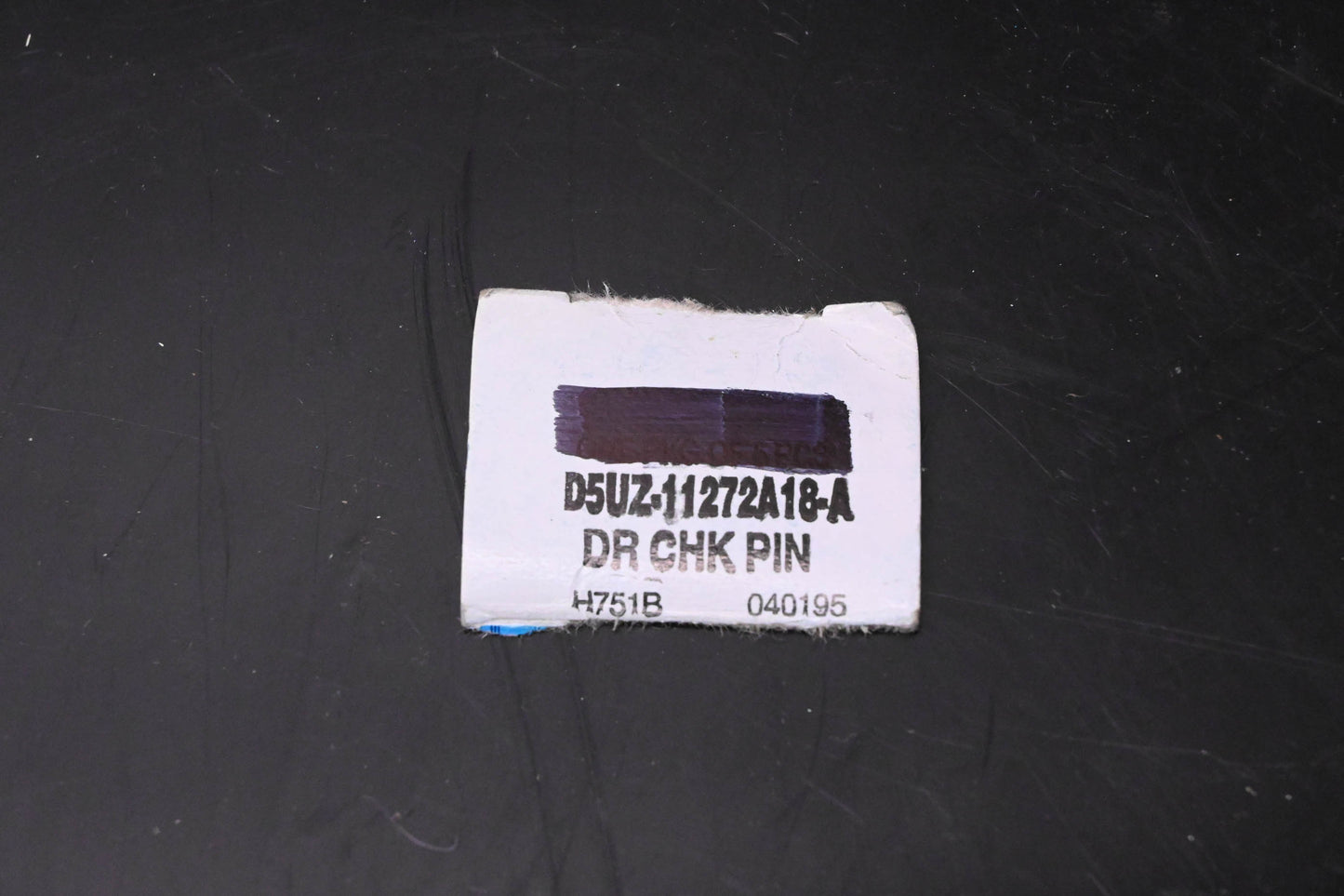 New OEM Ford D5UZ-11272A18-A Body Side Door Check Pin NOS