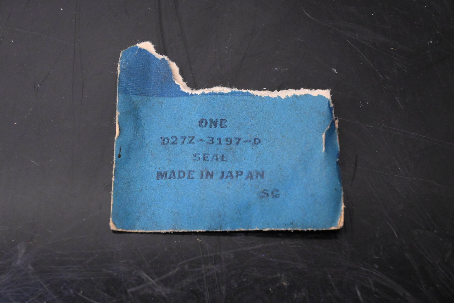 New OEM Ford D27Z-3197-D Seal NOS