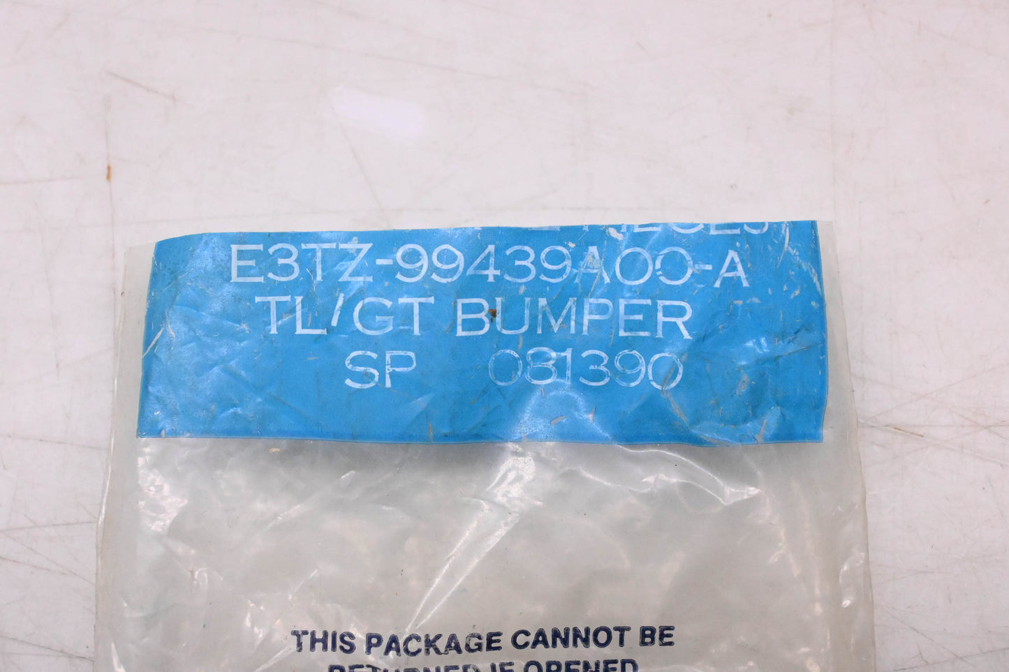 New OEM Ford E3TZ-99439A00-A Tailgate Hatch Bumper NOS