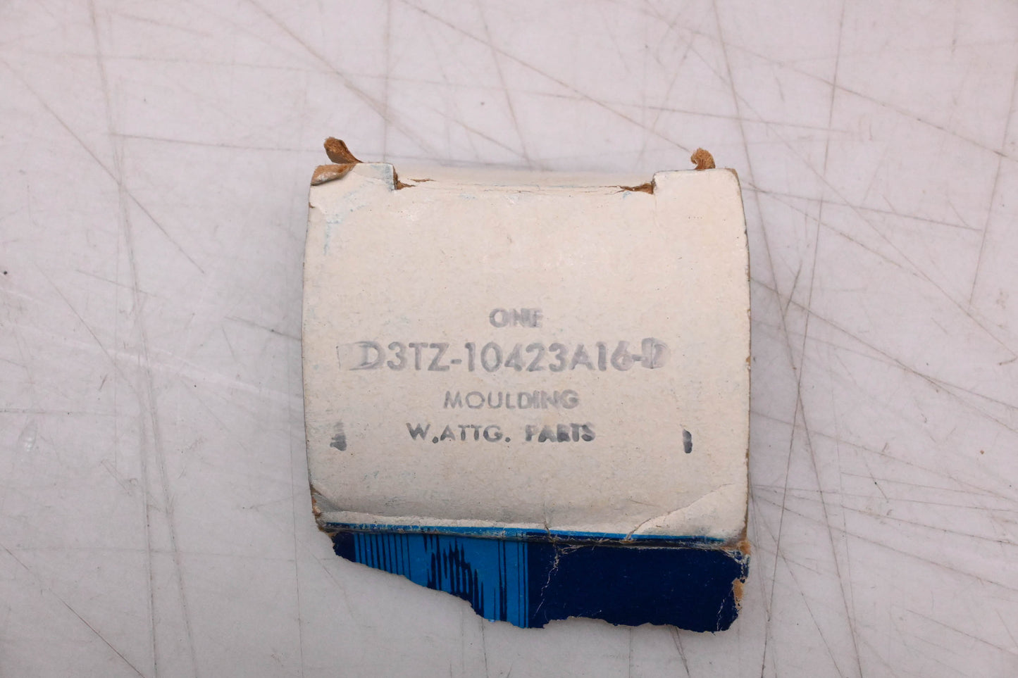 New OEM Ford D3TZ-10423A16-D Upper Cab Molding Trim Kit NOS