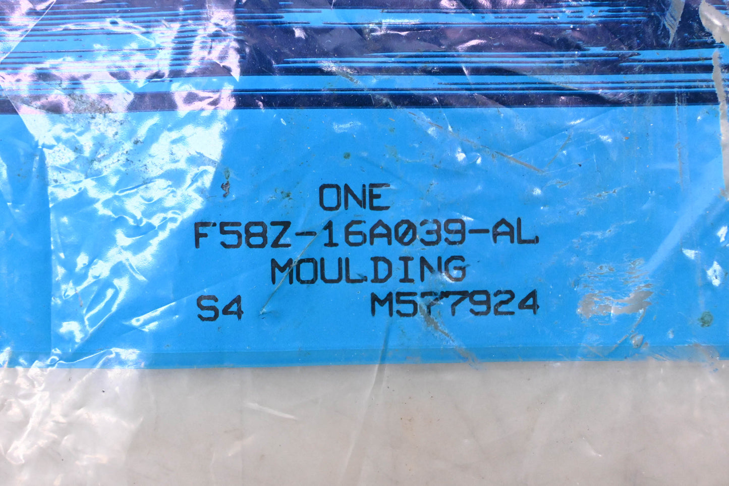 New OEM Ford F58Z-16A039-AL Green Front Fender Trim Moulding NOS