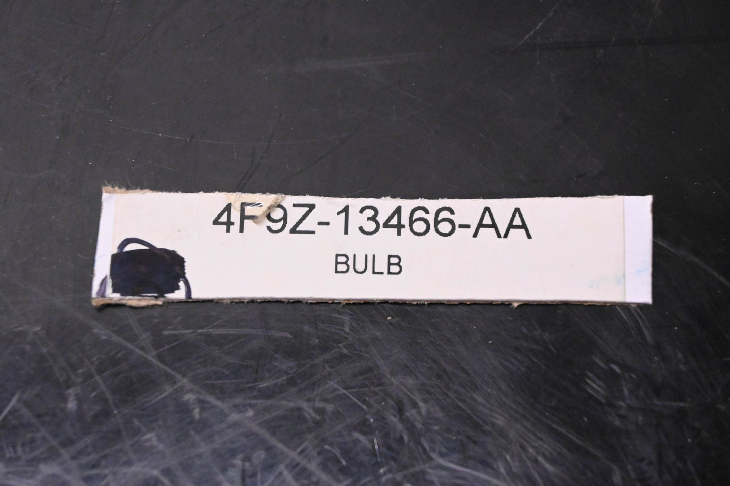 New OEM Ford 4F9Z-13466-AA Courtesy Light Bulbs Qty 3 NOS