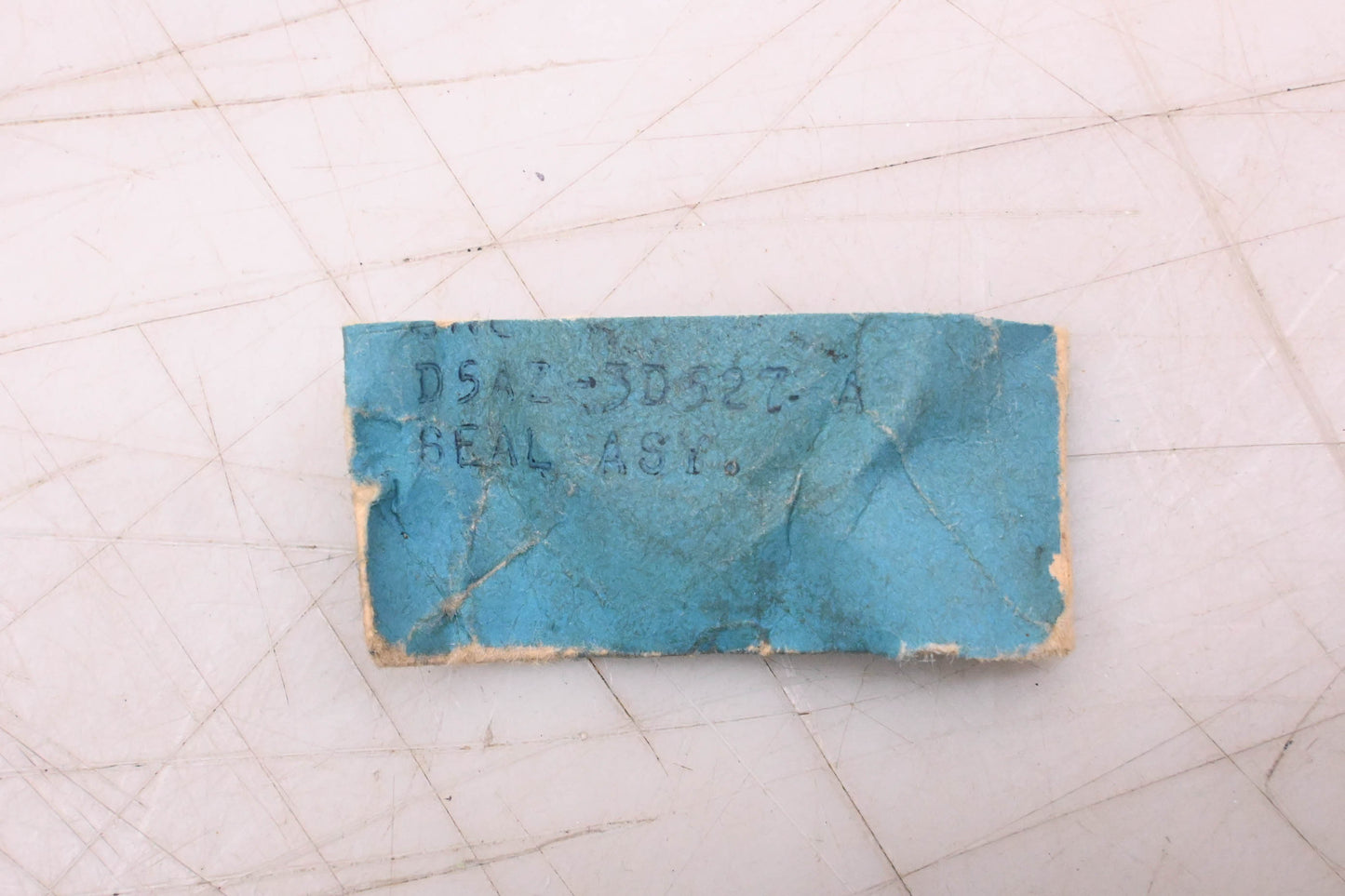 New OEM Ford D5AZ-3D527-A Seal Assembly NOS