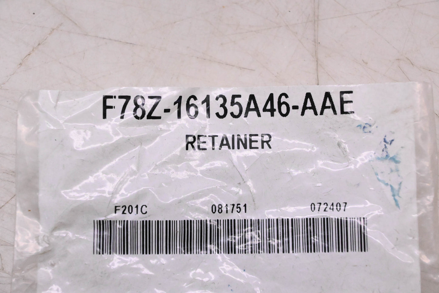 New OEM Ford F78Z-16135A46-AAE Body Side Trim Retainer NOS