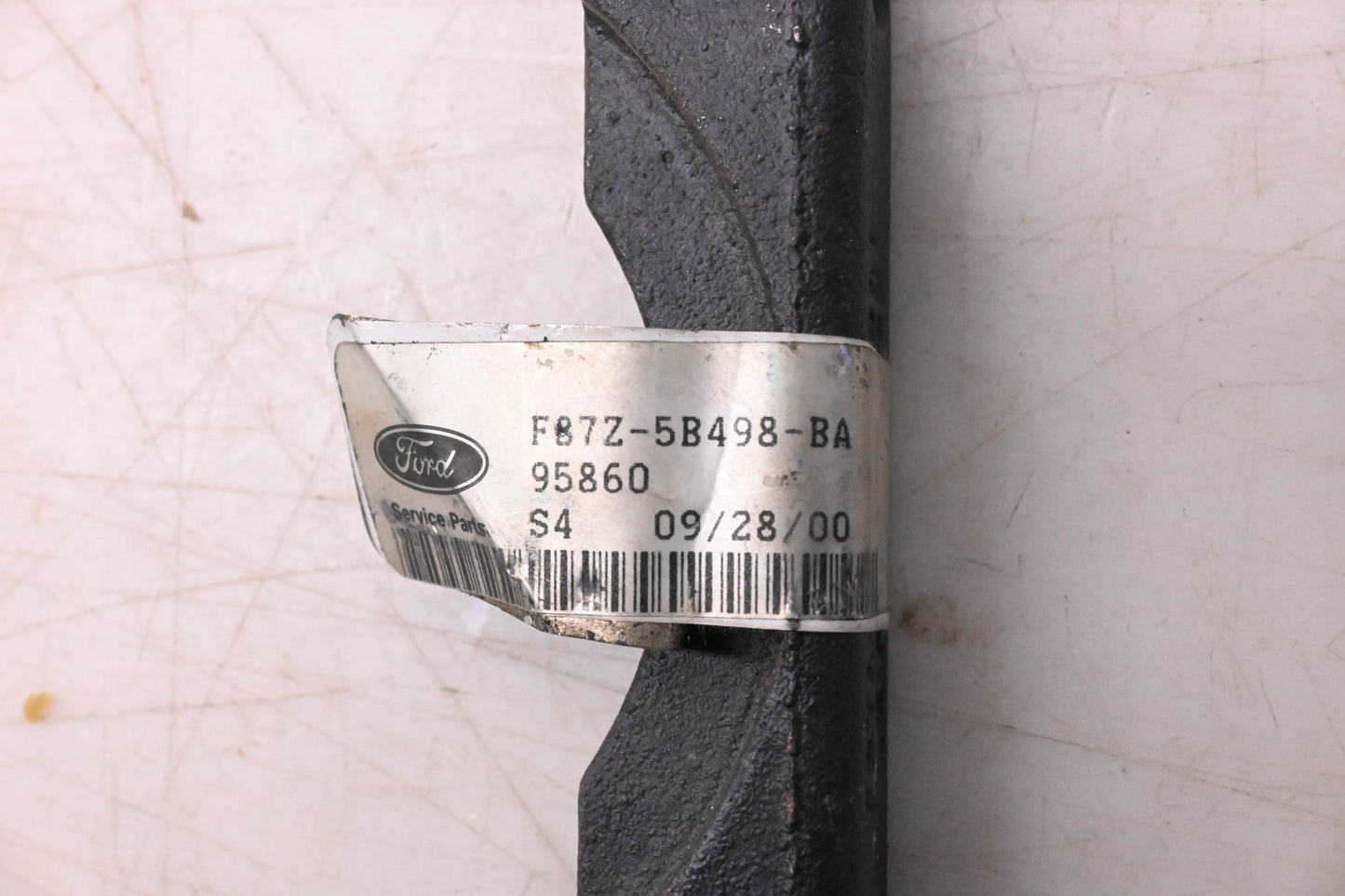 New OEM Ford F87Z-5B498-BA Stabilizer Bar Bracket NOS