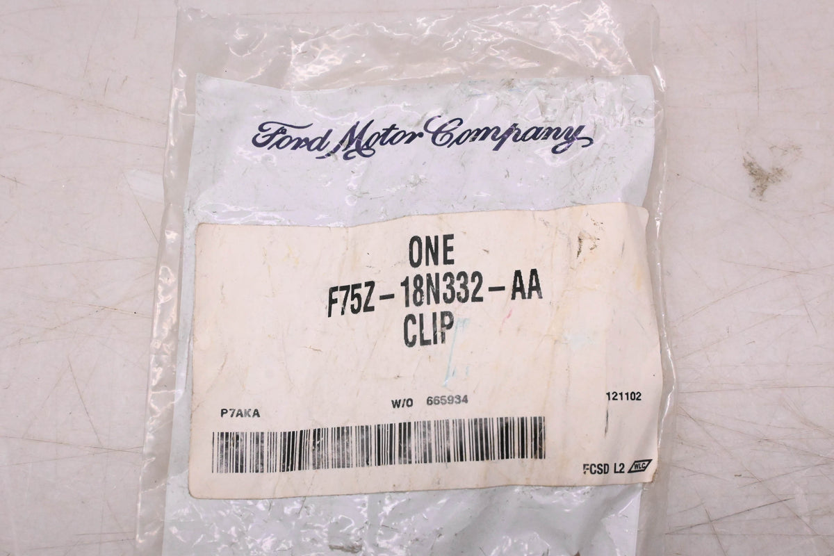 New OEM Ford F75Z-18N332-AA Heater Hose Clip NOS