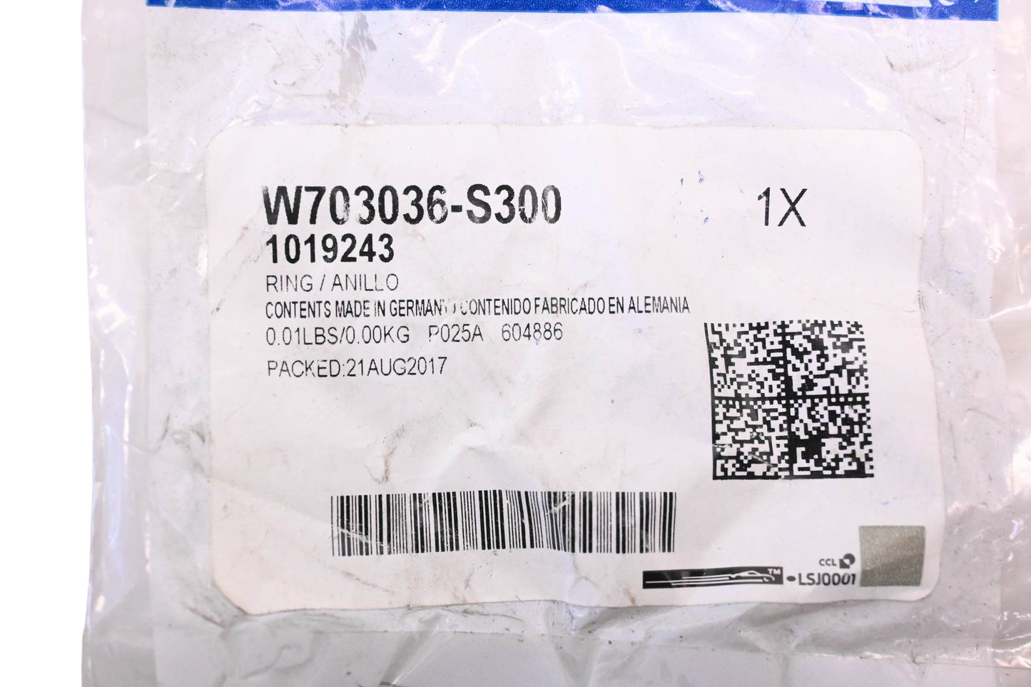 New OEM Ford W703036-S300, 1019243 Retaining Ring NOS