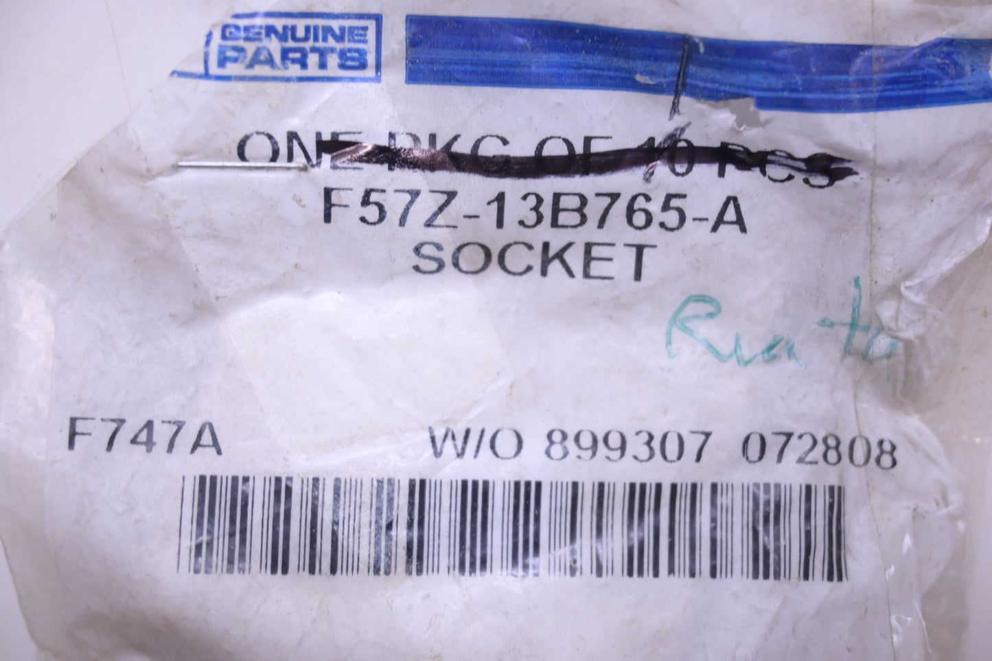 New OEM Ford F57Z-13B765-A Bulb NOS