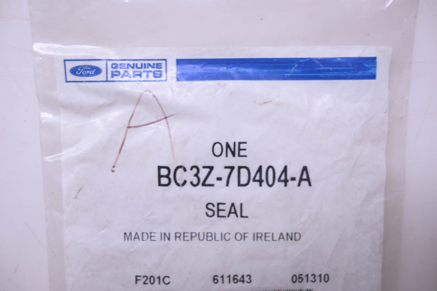 New OEM Ford BC3Z-7D404-A Seal NOS