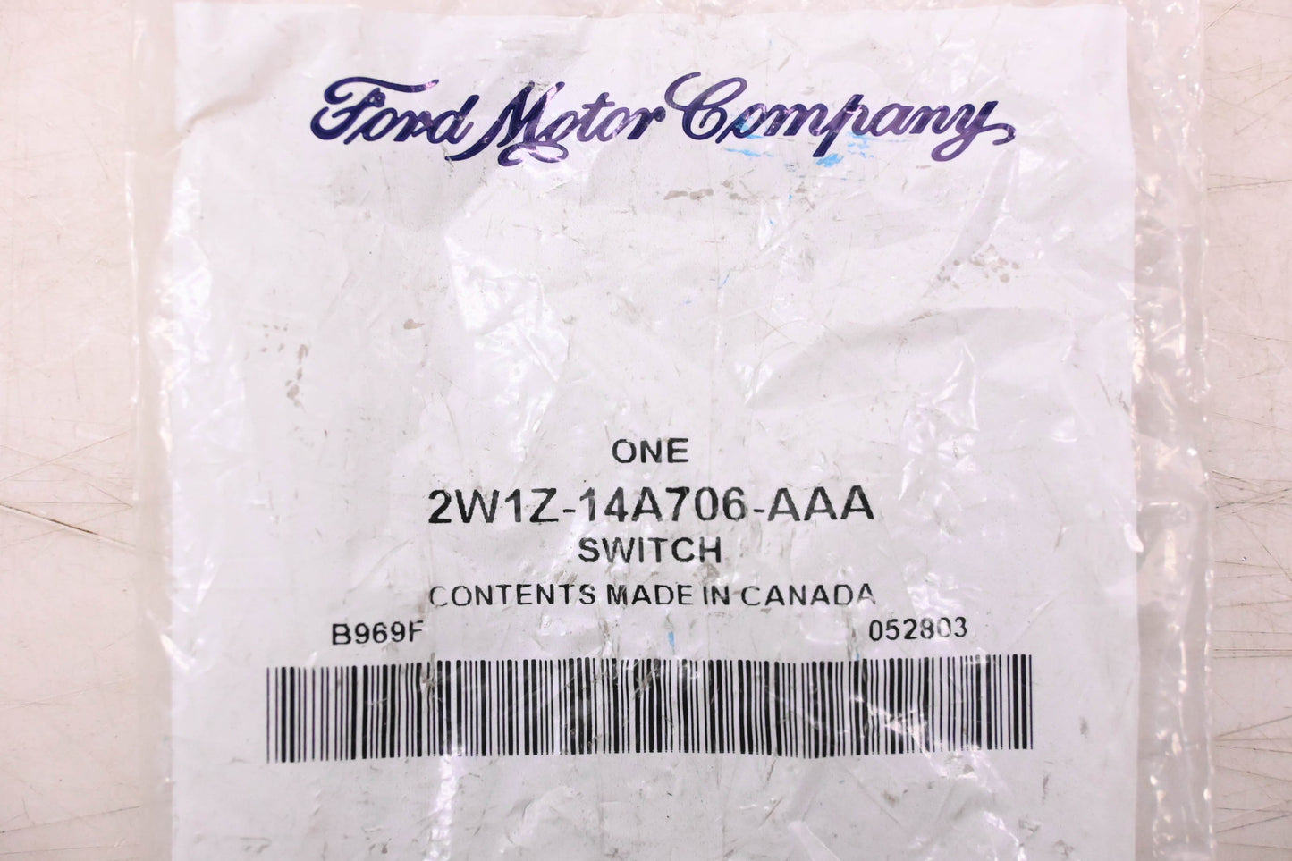 New OEM Ford 2W1Z-14A706-AAA Bezel NOS